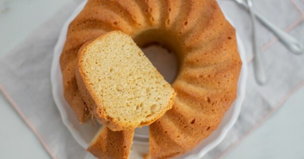Easy Cake with 3 Ingredients, No Wheat and Super Fluffy