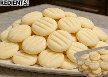 Easy 3-Ingredient Butter Cookies – Perfect for Breakfast or a Quick Snack
