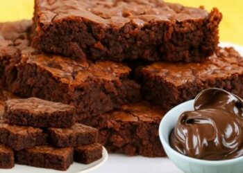3-Ingredient Nutella Brownie, Dairy-Free and Flour-Free, in 25 minutes