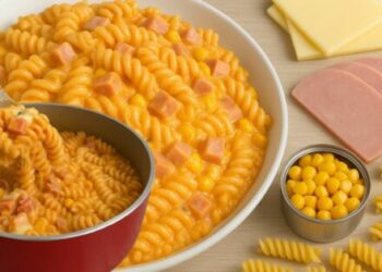 Easy Family Dinner Recipe – One-Pot Creamy Sausage Pasta for Busy Weeknights, in Minutes