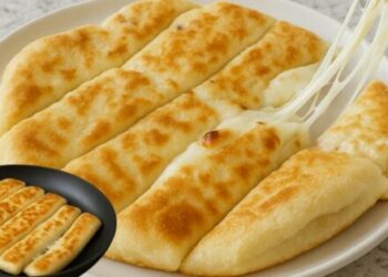 Skillet Snack With Cheese And Ham In 10 Minutes